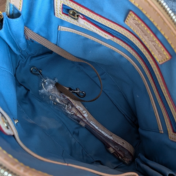 Dooney & Bourke Onyx Black Patent Leather Zip Zip Satchel NWT - Picture 8 of 11